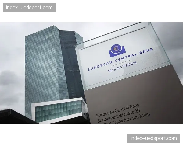 勇士空间创造与动态决策体系面临考验，角色球员成弹性关键